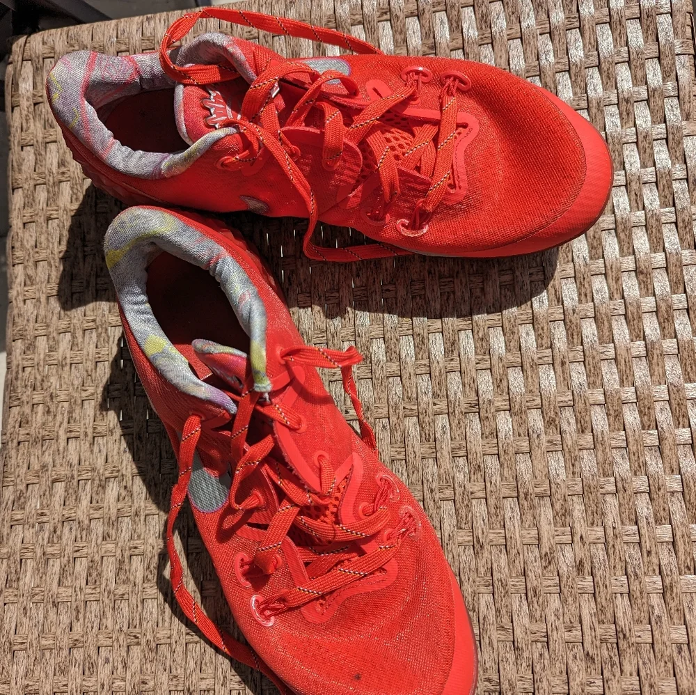 Nike Shoes Man's Kobe Venomenon Running Size 10 Red Basketball Athletic Sporty